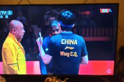 1xbet体育直播-比赛压力逼近，球员保持冷静心态