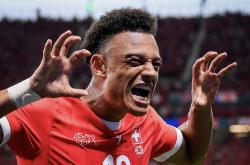 1xbet体育视频-瑞士队连胜两场，晋级淘汰赛