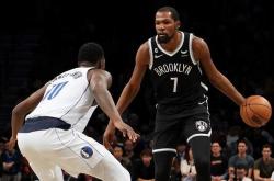 1xbet体育app下载-雄鹿再胜老鹰，继续领跑东部