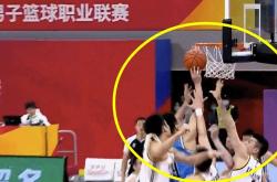 1xbet体育app下载-在吉林队赛场上演CBA季后赛，碾压，引发弹幕炸裂的简单介绍