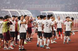 1xbet体育培训-国际足球巨星云集，强队对决场场精彩的简单介绍