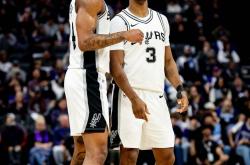 1xbet体育vip注册-雄鹿轮换阵容，终结马刺连胜