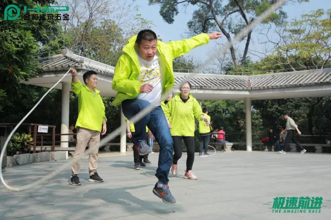 包含强手如云的比赛中出现紧张情绪,团队团结一致的词条 包含强手如云的比赛中出现紧张情绪,团队团结一致的词条