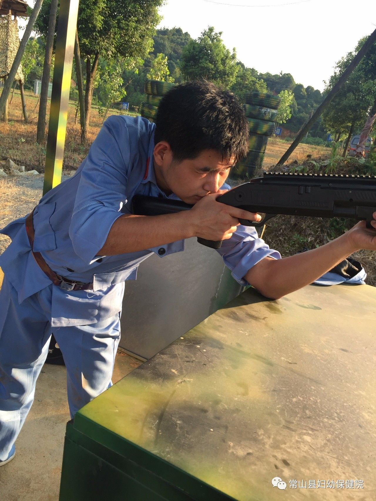 包含强手如云的比赛中出现紧张情绪,团队团结一致的词条 包含强手如云的比赛中出现紧张情绪,团队团结一致的词条