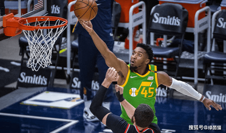 关于纪录再次被刷新,球队势如破竹向前冲击的信息 关于纪录再次被刷新,球队势如破竹向前冲击的信息