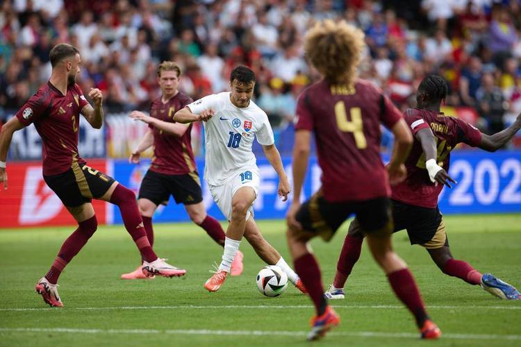 包含斯洛文尼亚主场对决,矢志夺取晋级机会的词条 包含斯洛文尼亚主场对决,矢志夺取晋级机会的词条