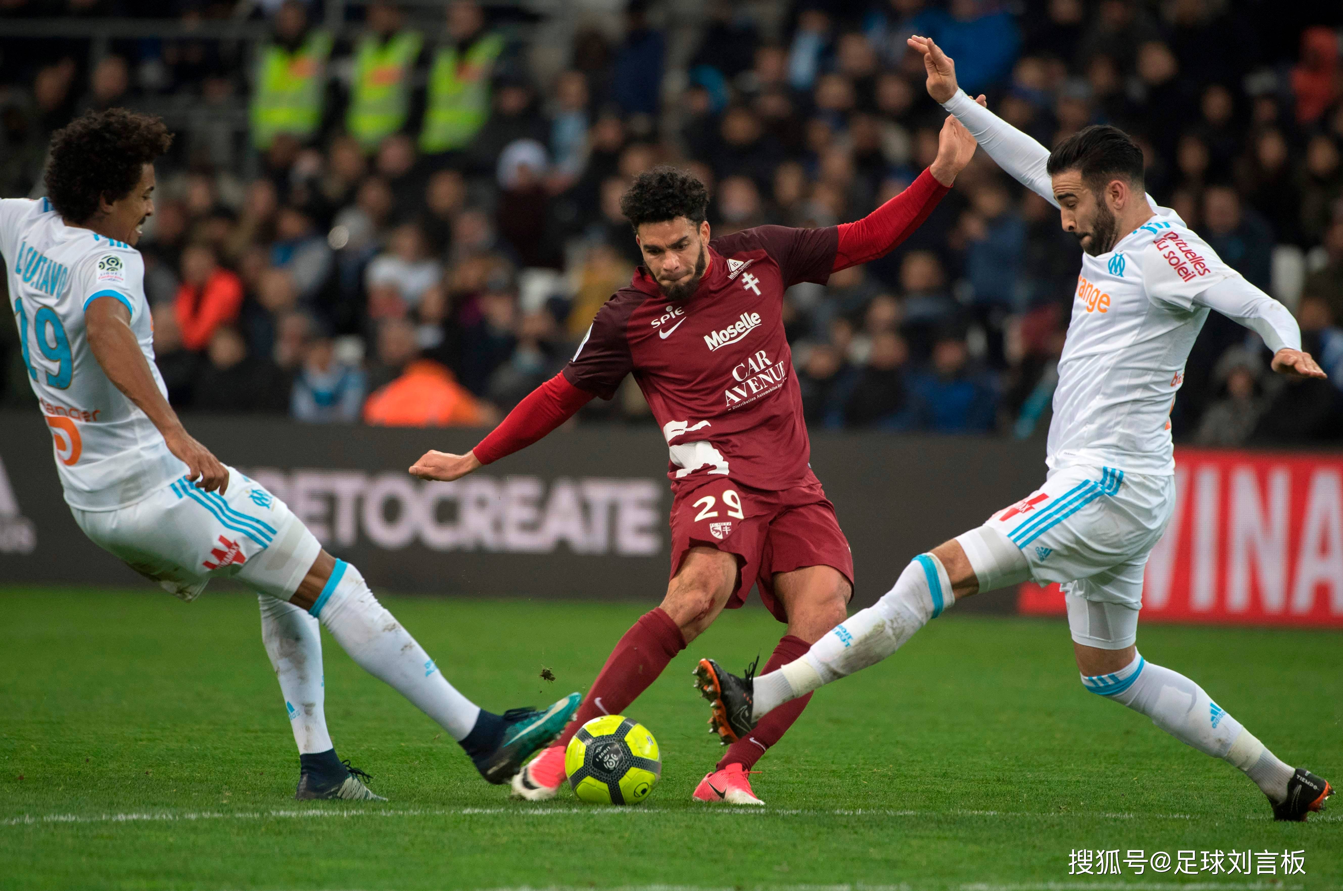 马赛势头强劲,主场战胜圣埃蒂安 马赛势头强劲,主场战胜圣埃蒂安