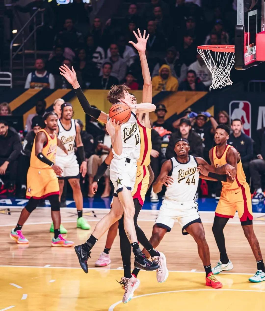 太阳击退公牛,东部赛季开胜 太阳击退公牛,东部赛季开胜