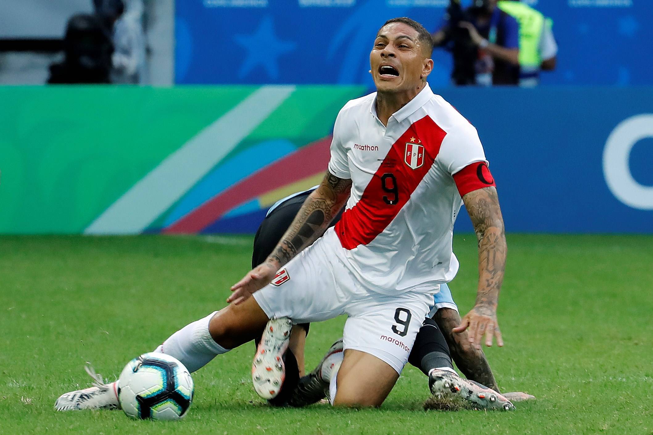 包含萨尔茨堡展现欧冠风采，创造历史辉煌的词条