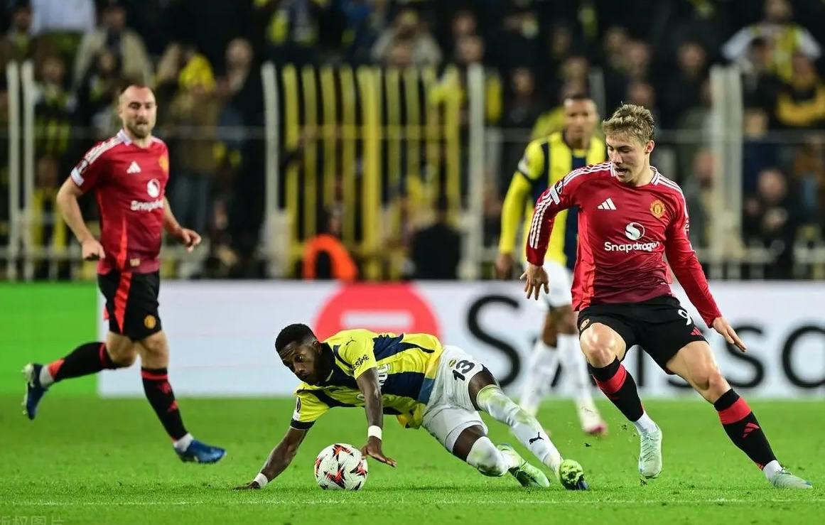 巴黎寻找破解对手战术，稳固实力迎接挑战的简单介绍