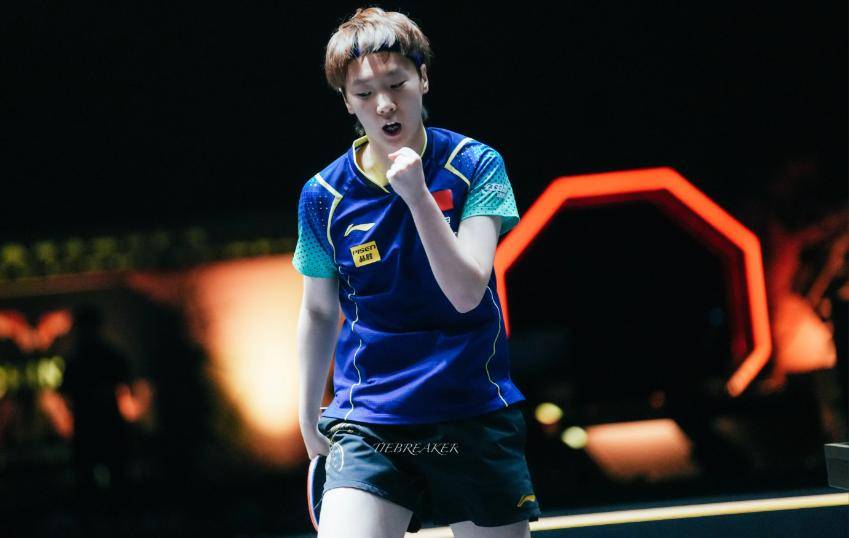 包含青岛黄海雄心盛大，鏖战保级永不言弃的词条