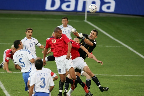 包含挪威队客场失利希腊，积分不尽如人意的词条