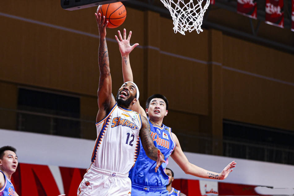 波尔多队客场大胜，逆袭晋级