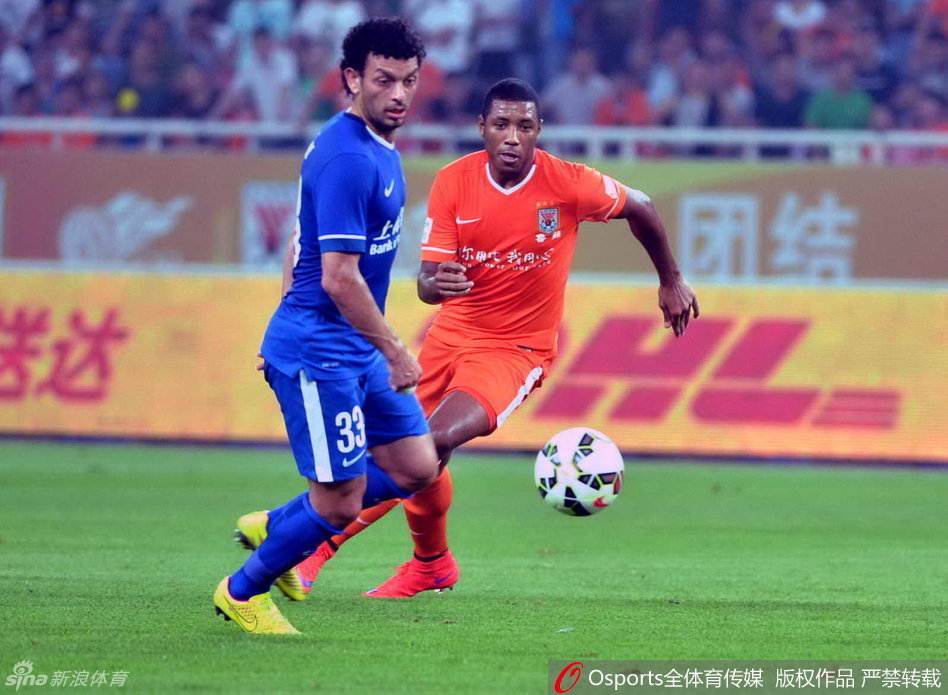 包含鲁能击败申鑫，取得关键三分的词条