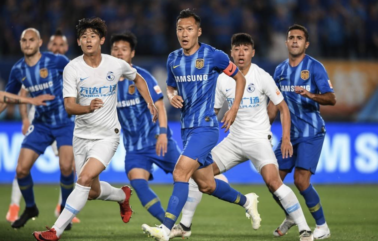 包含苏宁客场大胜，稳坐积分榜前三的词条