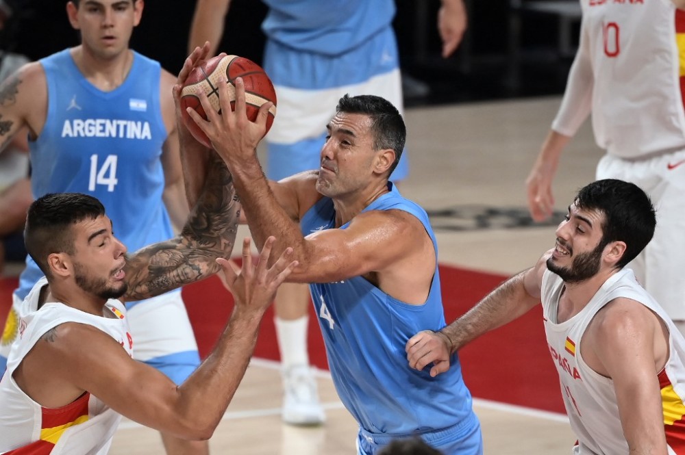 科特迪瓦力克阿根廷，小组赛提前出线的简单介绍